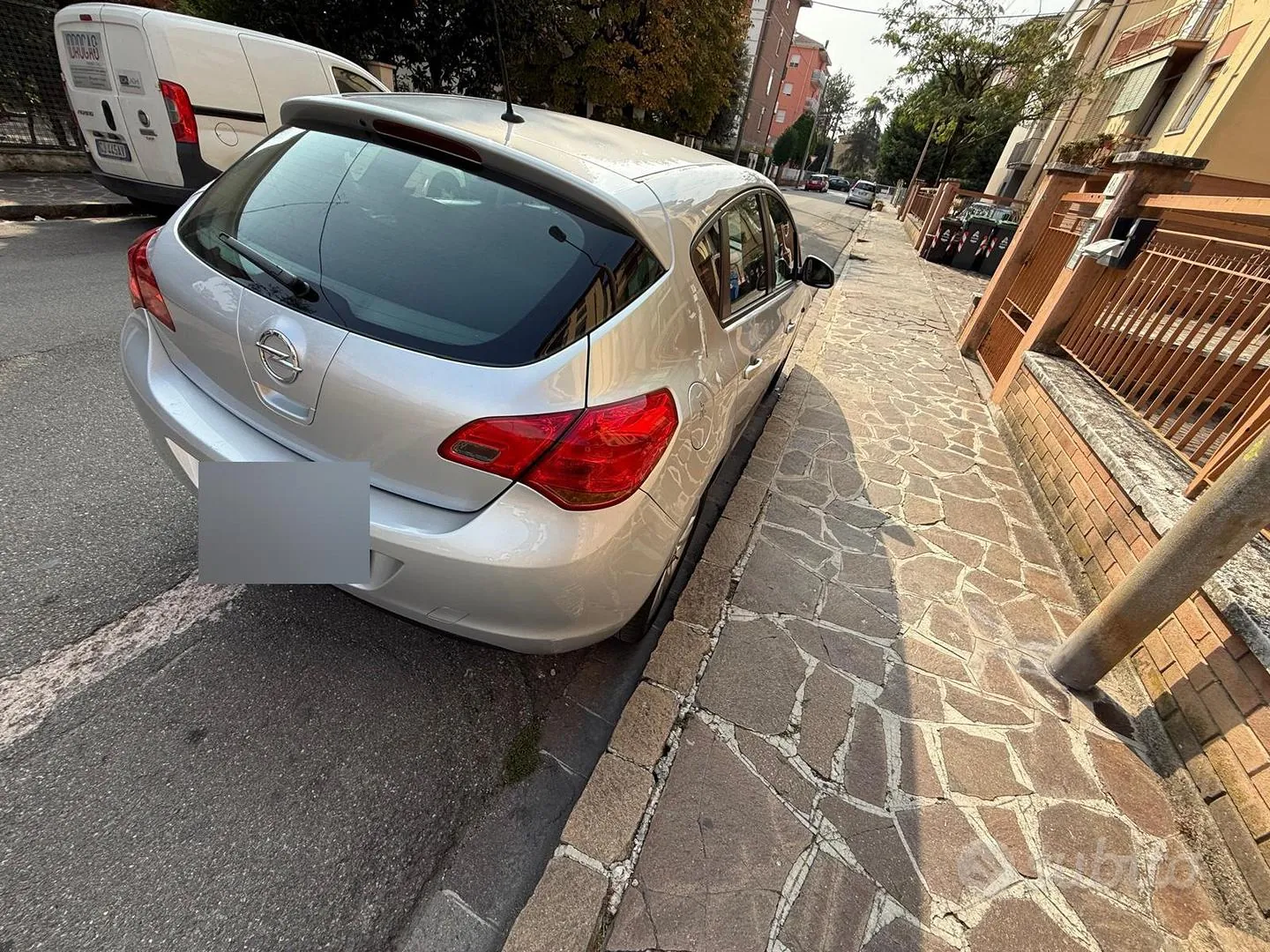 Opel Astra 2010 photo 4