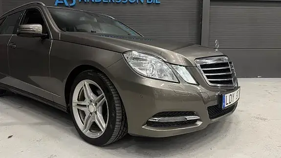 Mercedes-Benz E 220 2011 photo 3