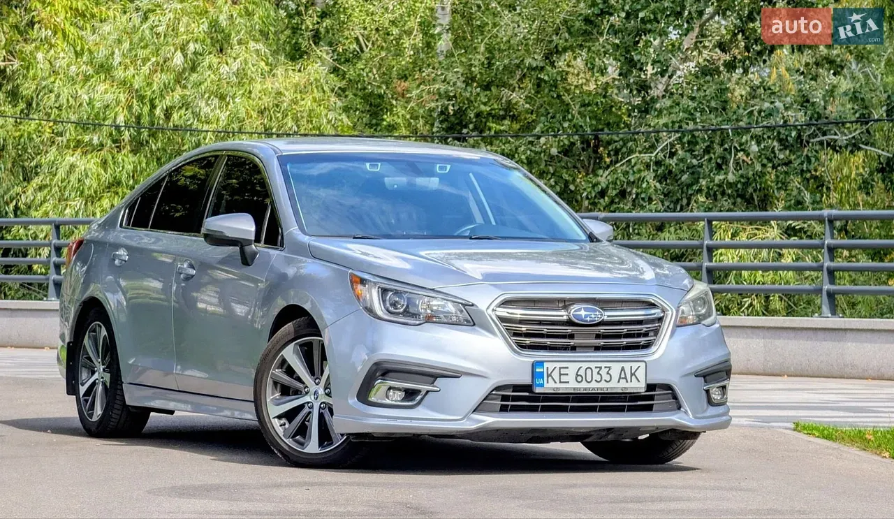 Subaru Legacy 2018 photo 2