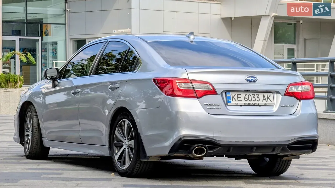 Subaru Legacy 2018 photo 5