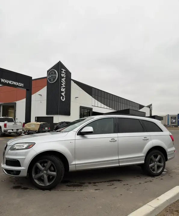 Audi Q7 2015 photo 2