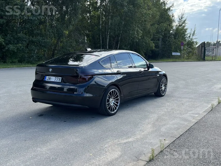 BMW 530 2010 photo 4