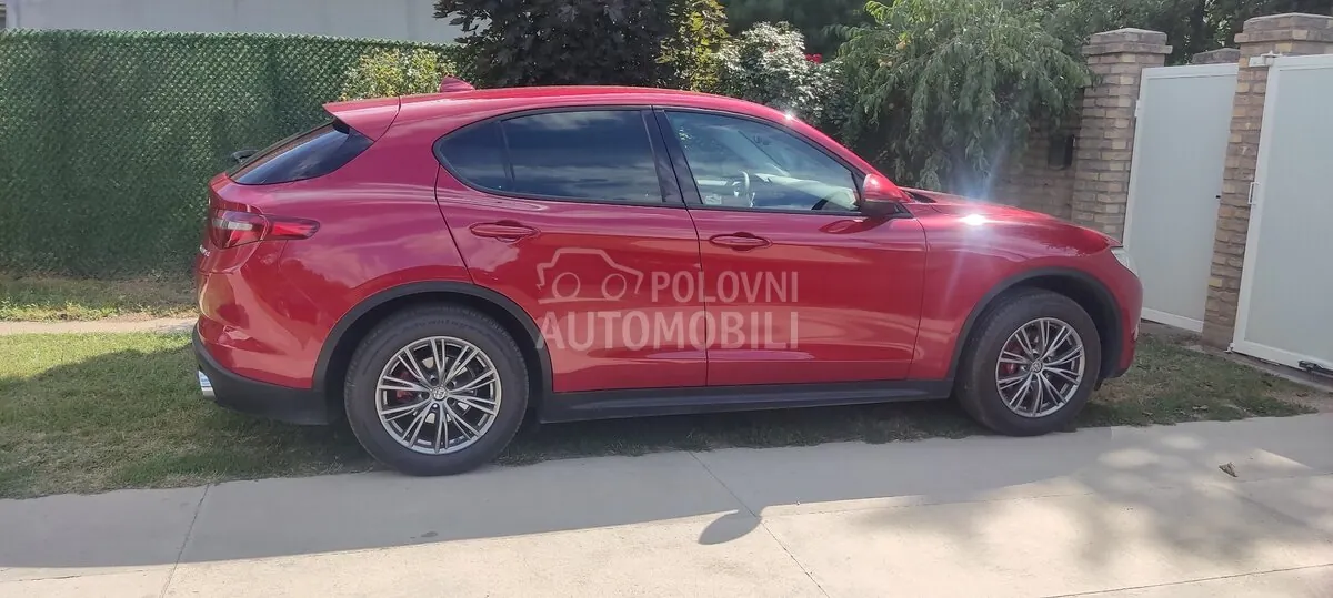 Alfa Romeo Stelvio 2018 photo 4