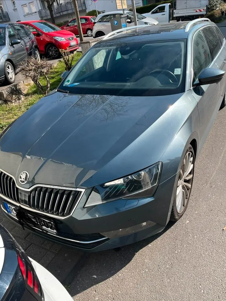 Skoda Superb Combi