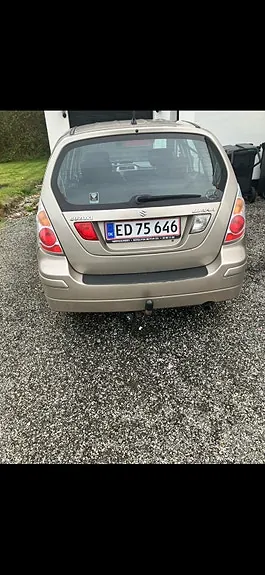 Suzuki Liana 2006 photo 5