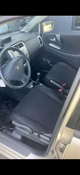 Suzuki Liana