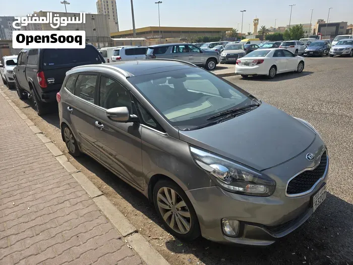 Kia Carens 2016 photo 4