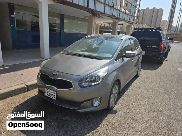 Kia Carens 2016 photo 3