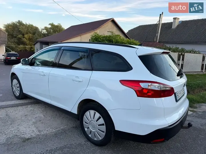 Ford Focus 2011 photo 5