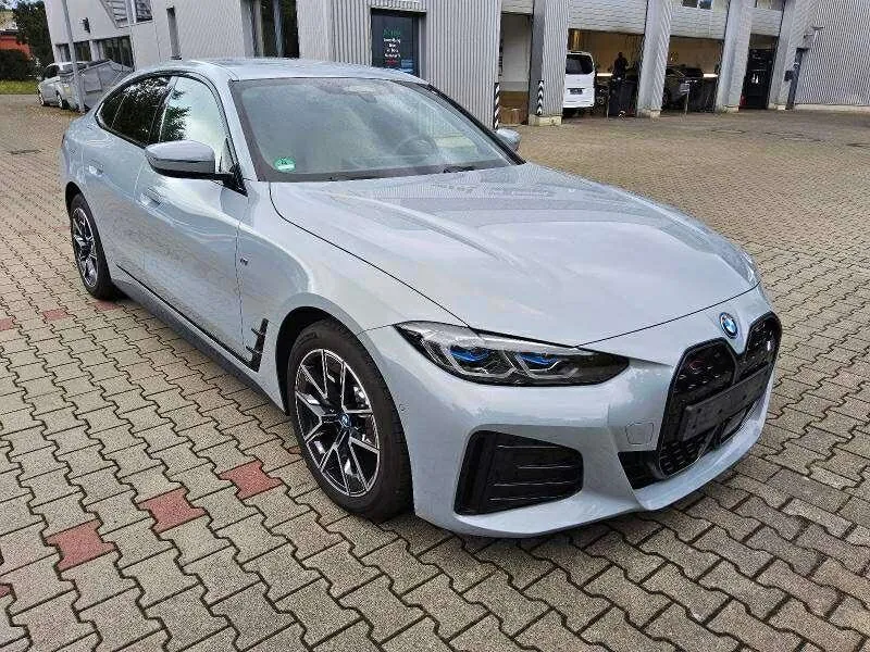 BMW I4