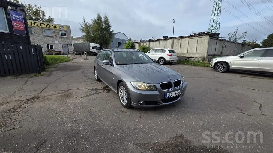 BMW 320 2008 photo 2