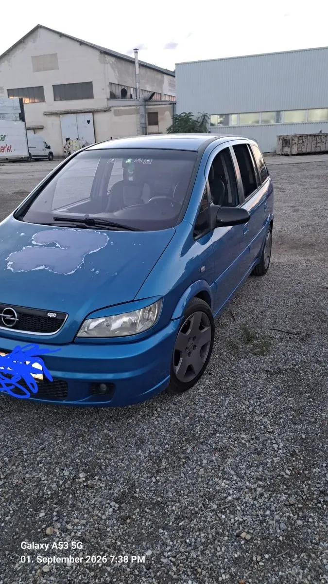 Opel Zafira 2002 photo 2
