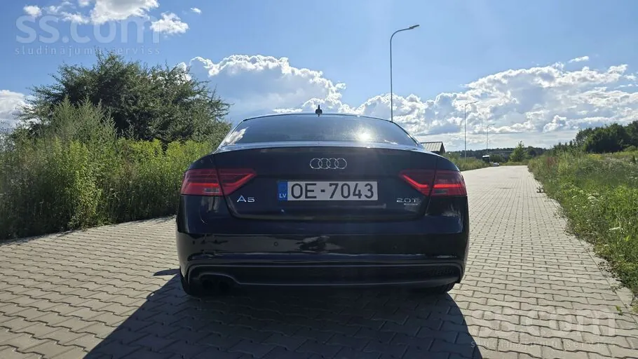 Audi A5 2012 photo 3