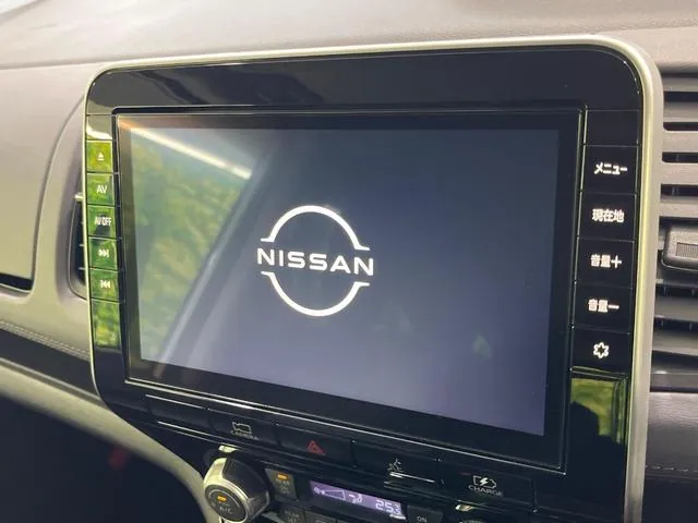 Nissan Serenade 2022 photo 4