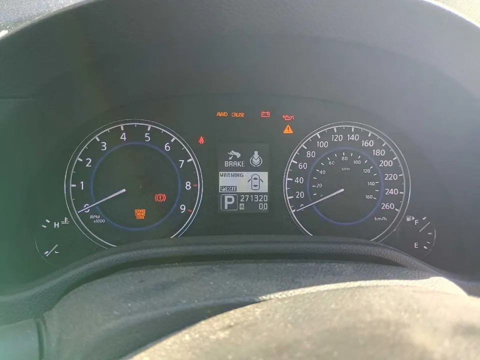 Infiniti G37Xs 2011 photo 5