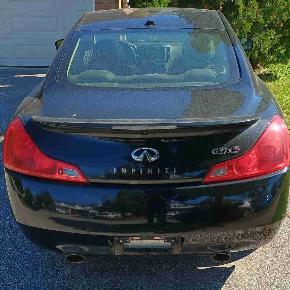 Infiniti G37Xs