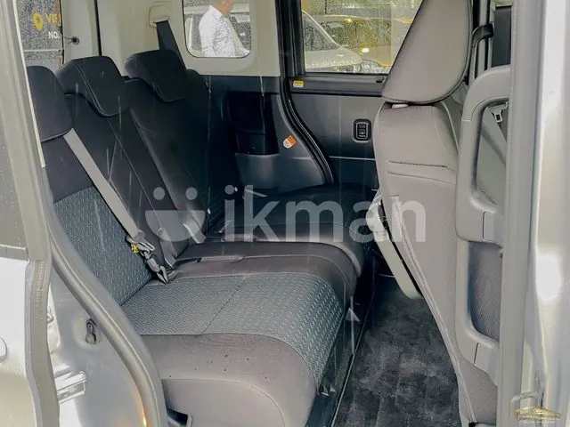 Toyota Roomy 2025 photo 3