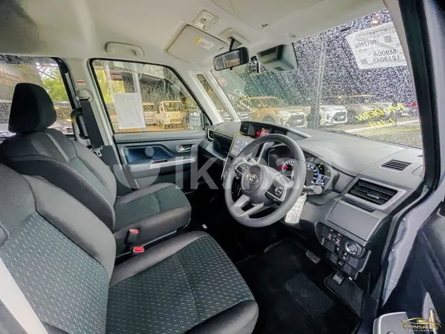 Toyota Roomy 2025 photo 2