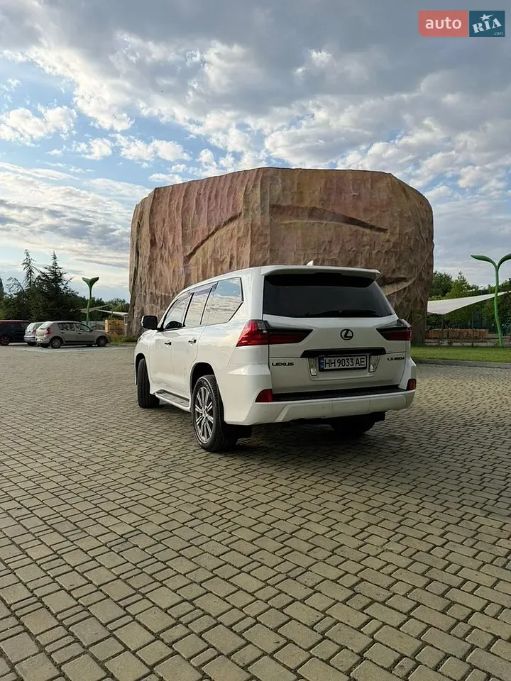 Lexus Lx 2015 photo 4