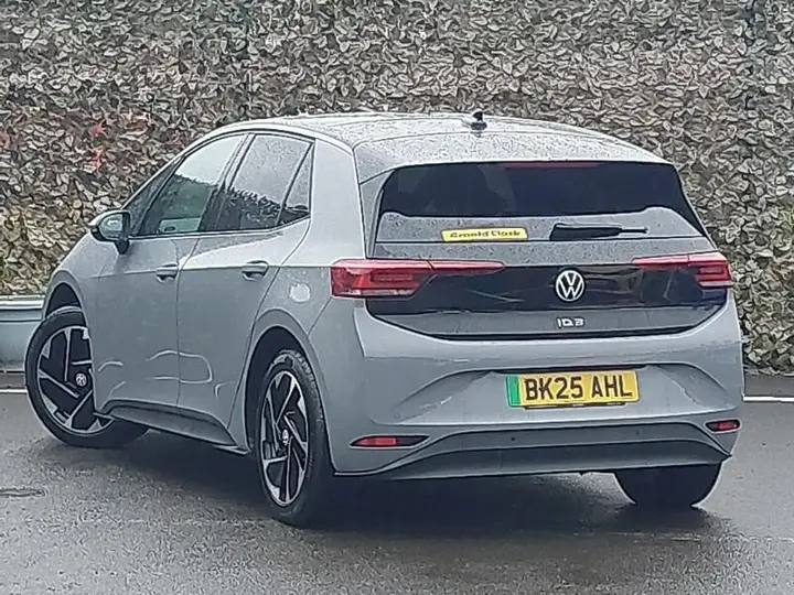 Volkswagen Id.3 2025 photo 2