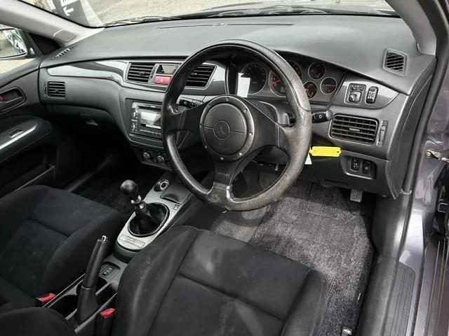 Mitsubishi Lancer photo 3
