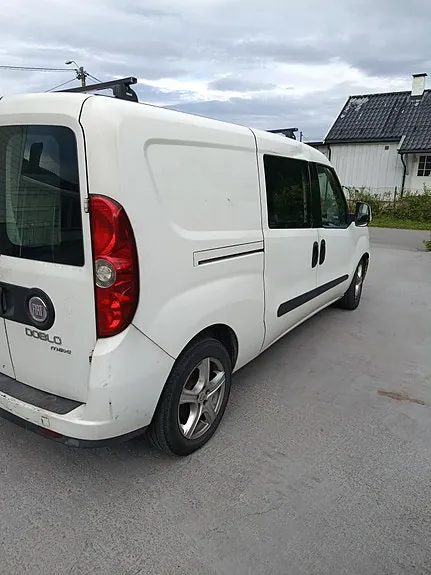 Fiat Doblo 2012 photo 3
