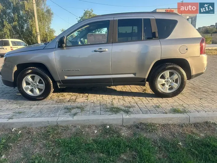 Jeep Compass 2015 photo 3