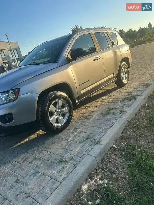 Jeep Compass 2015 photo 2