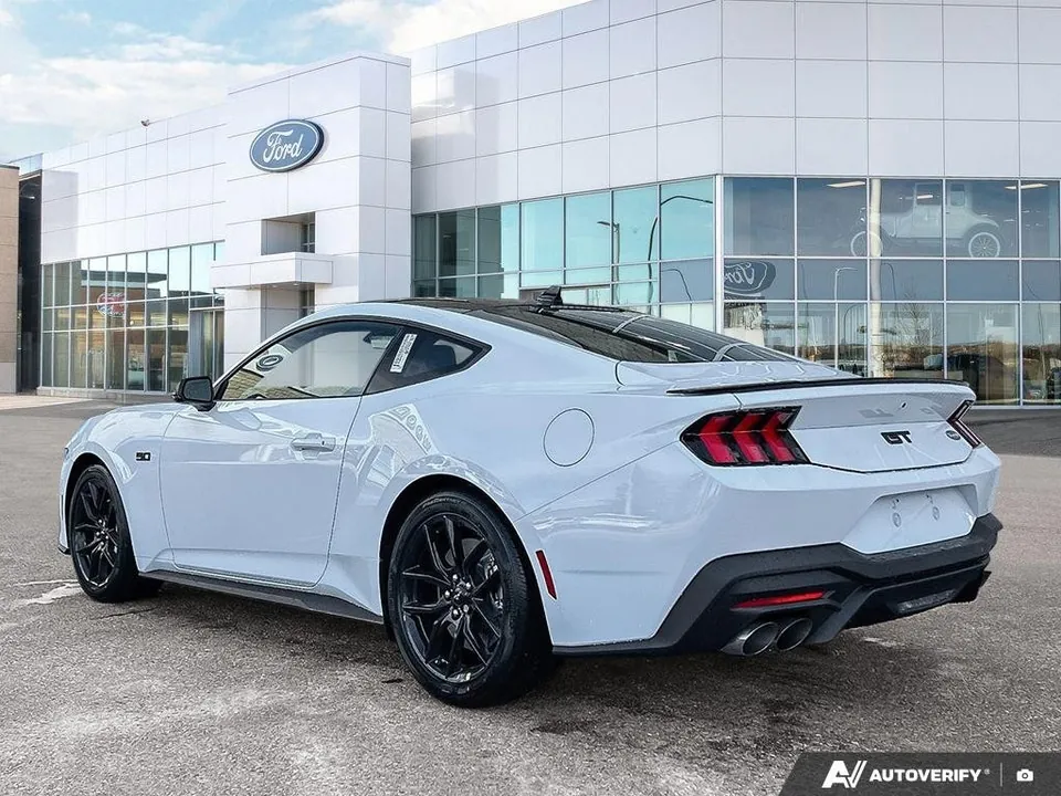 Ford Mustang 2026 photo 4
