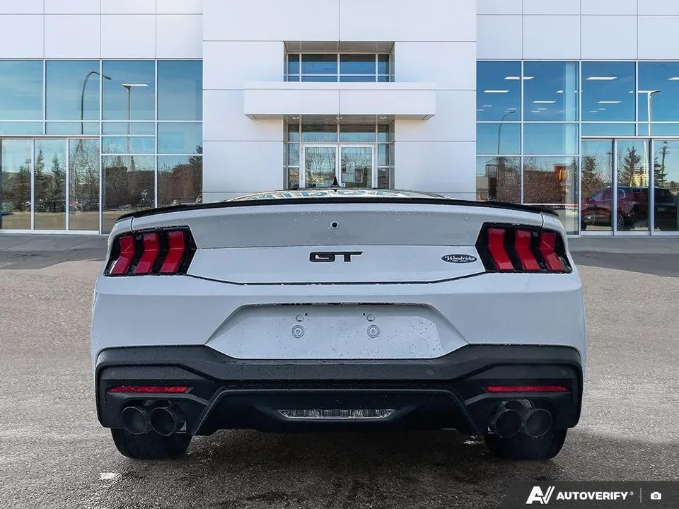 Ford Mustang 2026 photo 5
