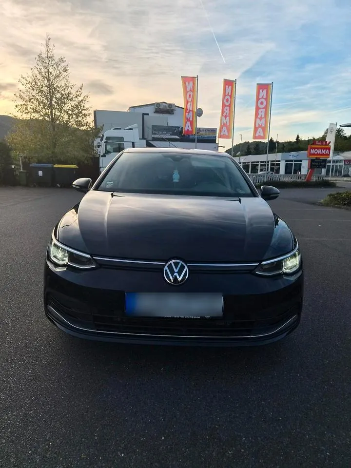 Volkswagen Golf 8