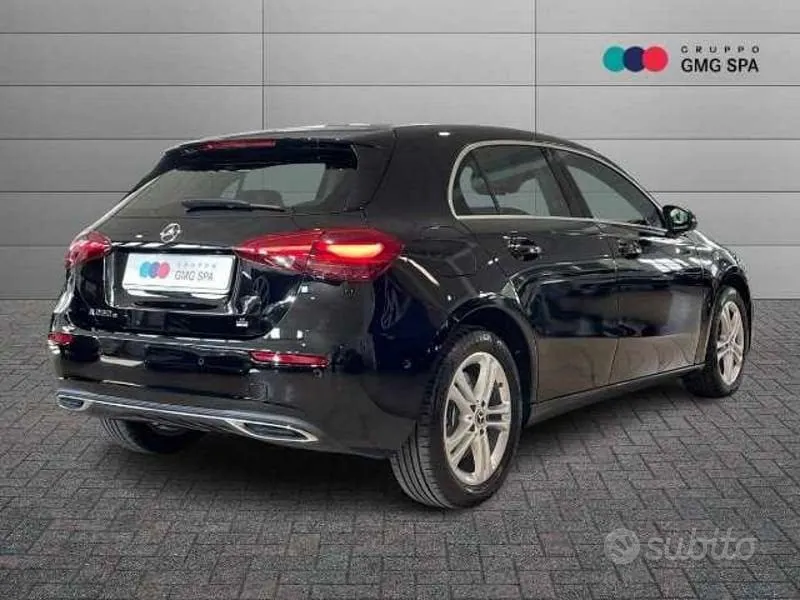 Mercedes-Benz Claسة A 2023 photo 3