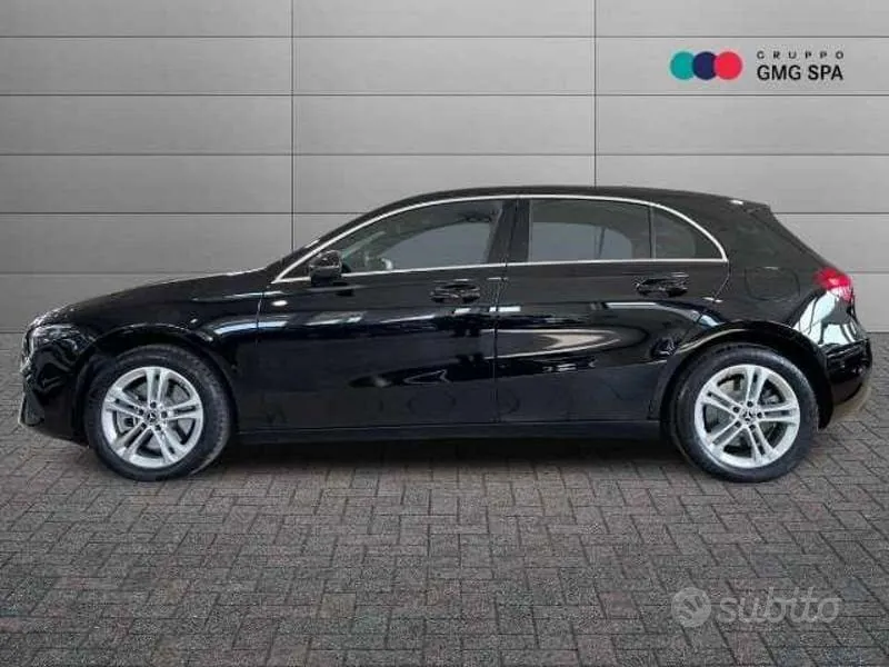 Mercedes-Benz Claسة A 2023 photo 5