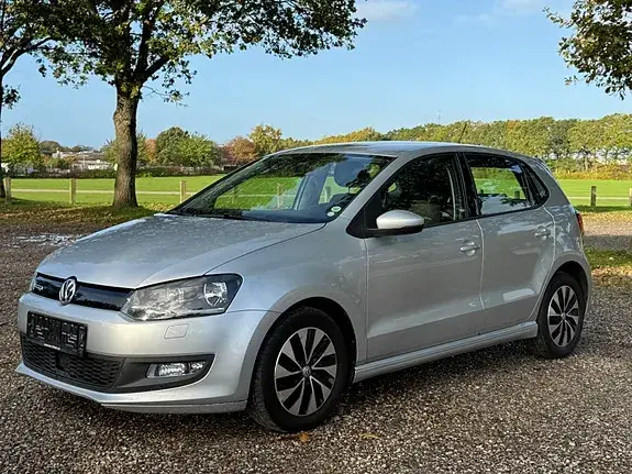 Volkswagen Polo 2015 photo 4
