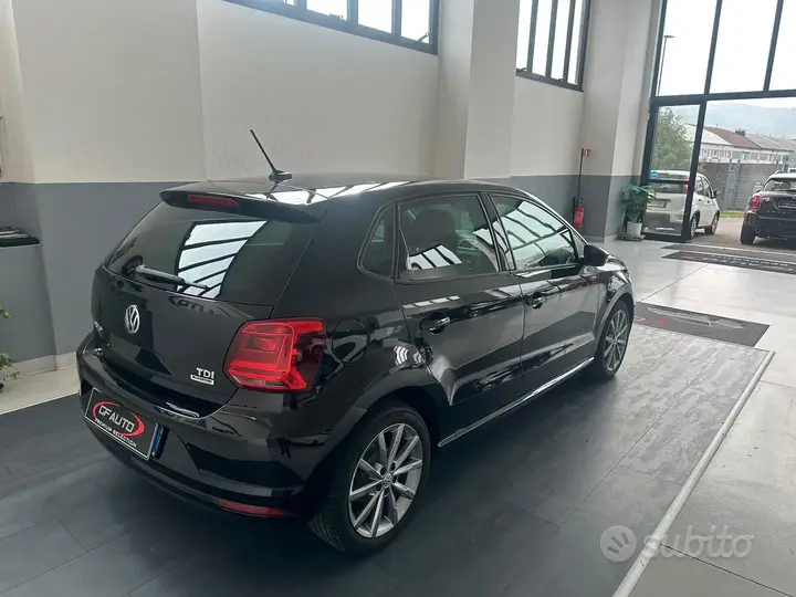 Volkswagen Polo 2015 photo 3