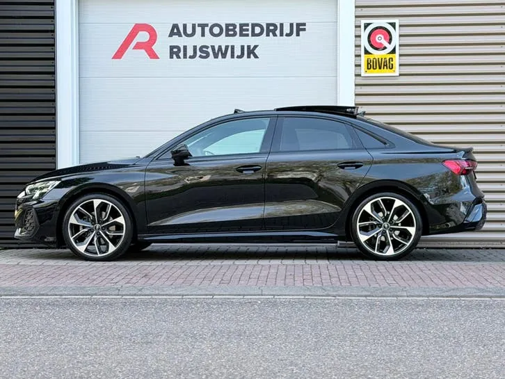 Audi A3 2024 photo 2