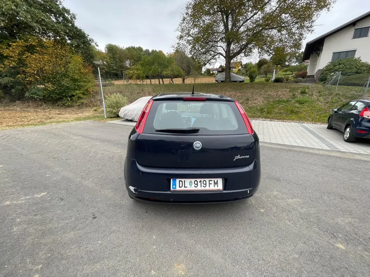 Fiat Punto 2006 photo 2
