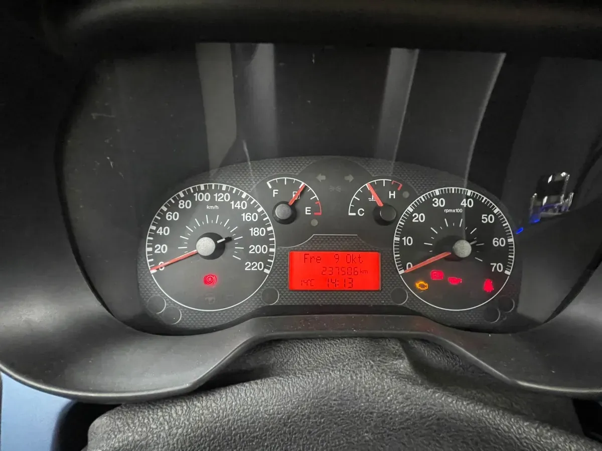 Fiat Punto 2006 photo 3