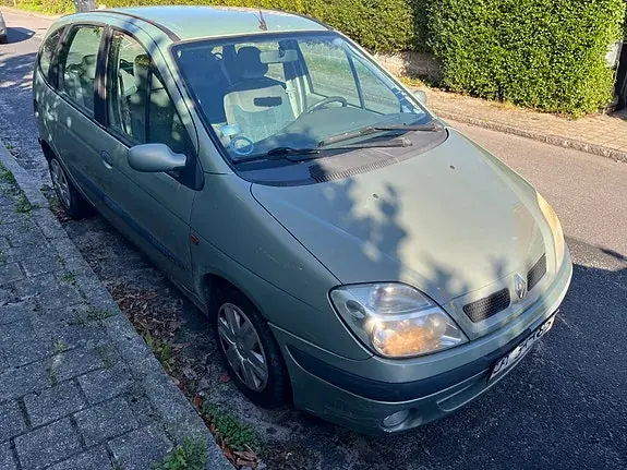 Renault Scenic I 2002 photo 2