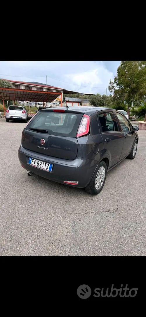 Fiat Grande Punto 2015 photo 2