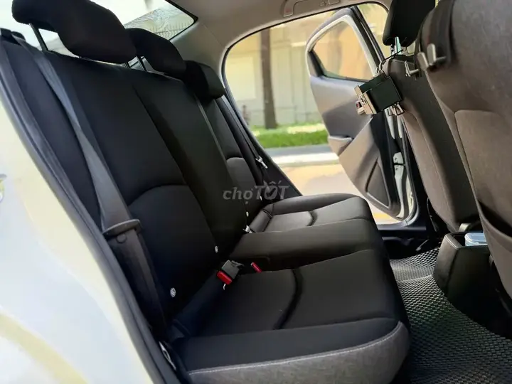Mazda 2 2024 photo 4