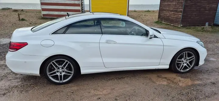 Mercedes-Benz E-Class 2015 photo 5