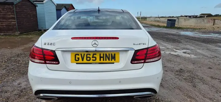 Mercedes-Benz E-Class 2015 photo 4