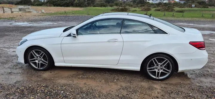 Mercedes-Benz E-Class 2015 photo 3