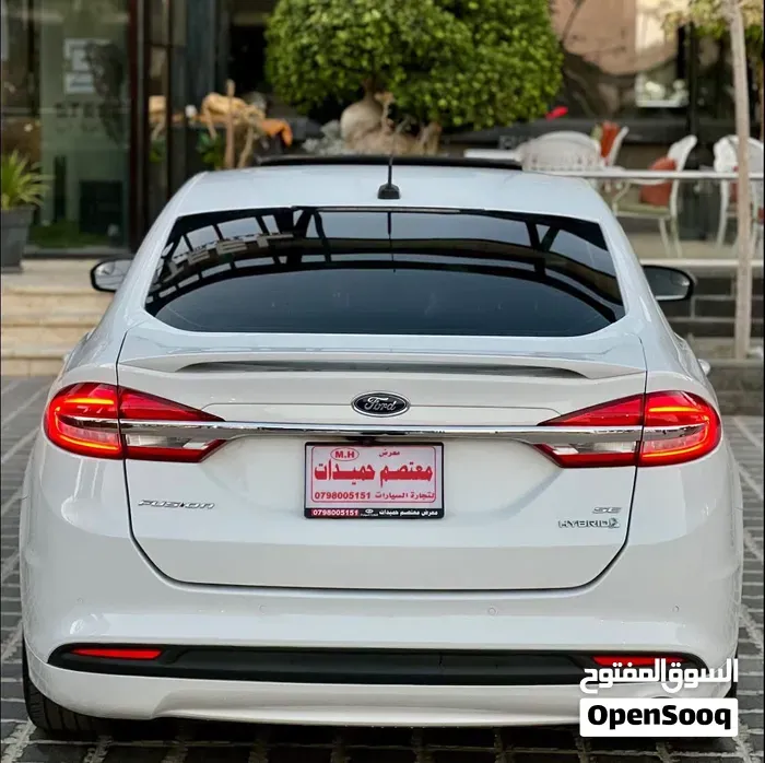 Ford Fusion 2017 photo 2