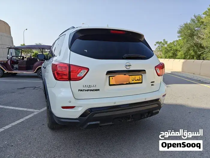 Nissan Pathfinder 2019 photo 2