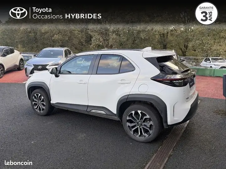 Toyota Yaris Cross 2022 photo 2