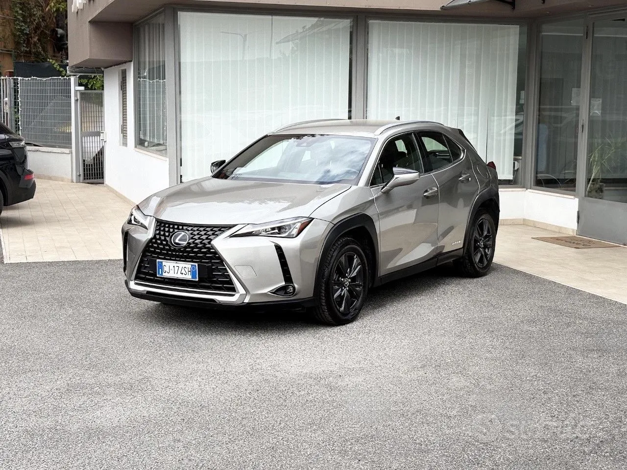Lexus Ux 2022 photo 3