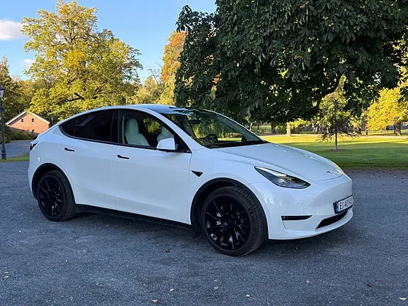 Tesla Model Y 2024 photo 5