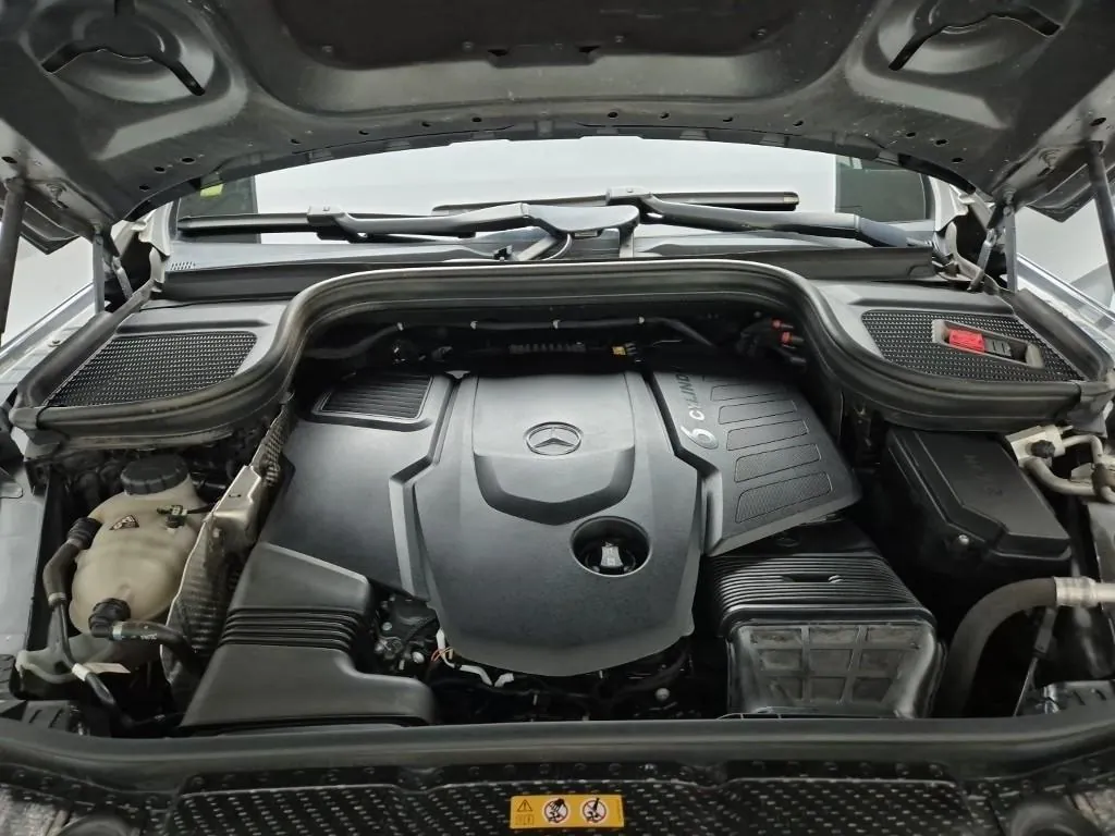 Mercedes-Benz Gls-Class 2021 photo 5